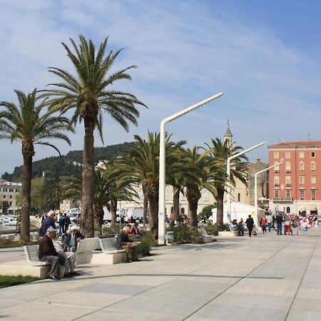Famous Promenade Riva Apartment Split Zewnętrze zdjęcie