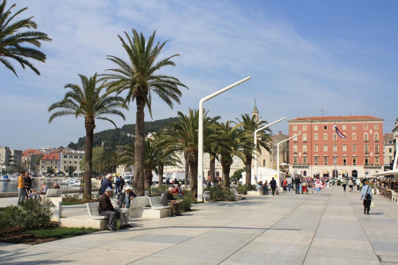 Famous Promenade Riva Apartment Split Zewnętrze zdjęcie